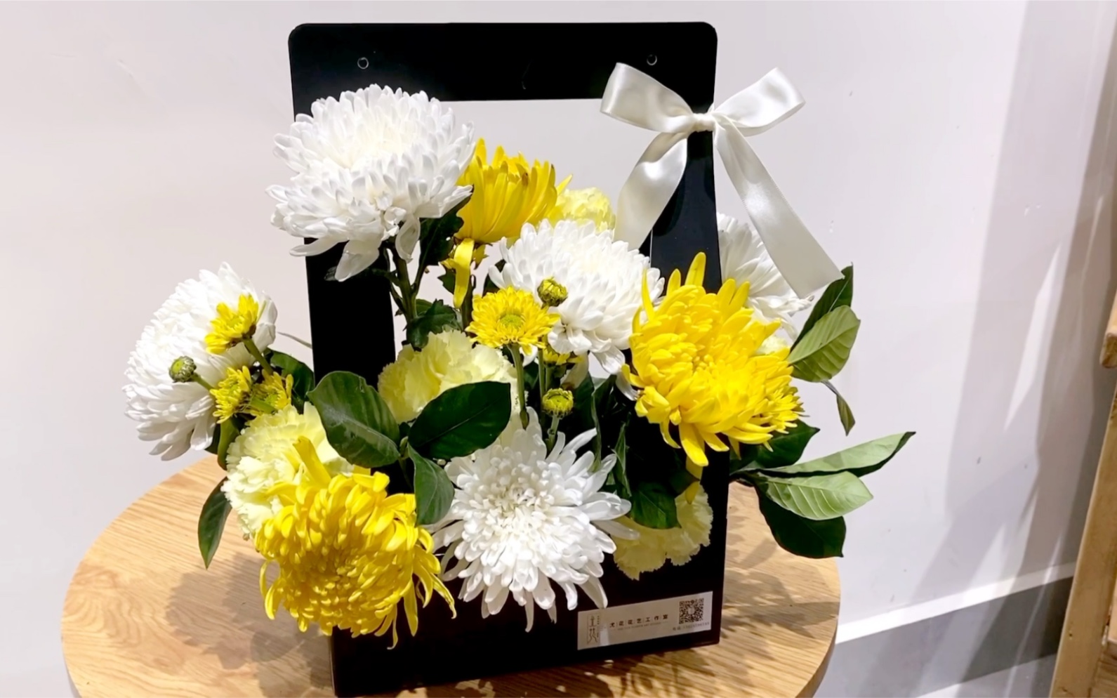 清明花禮（三） 新手看一遍就會(huì)的花籃插花，簡單易學(xué)